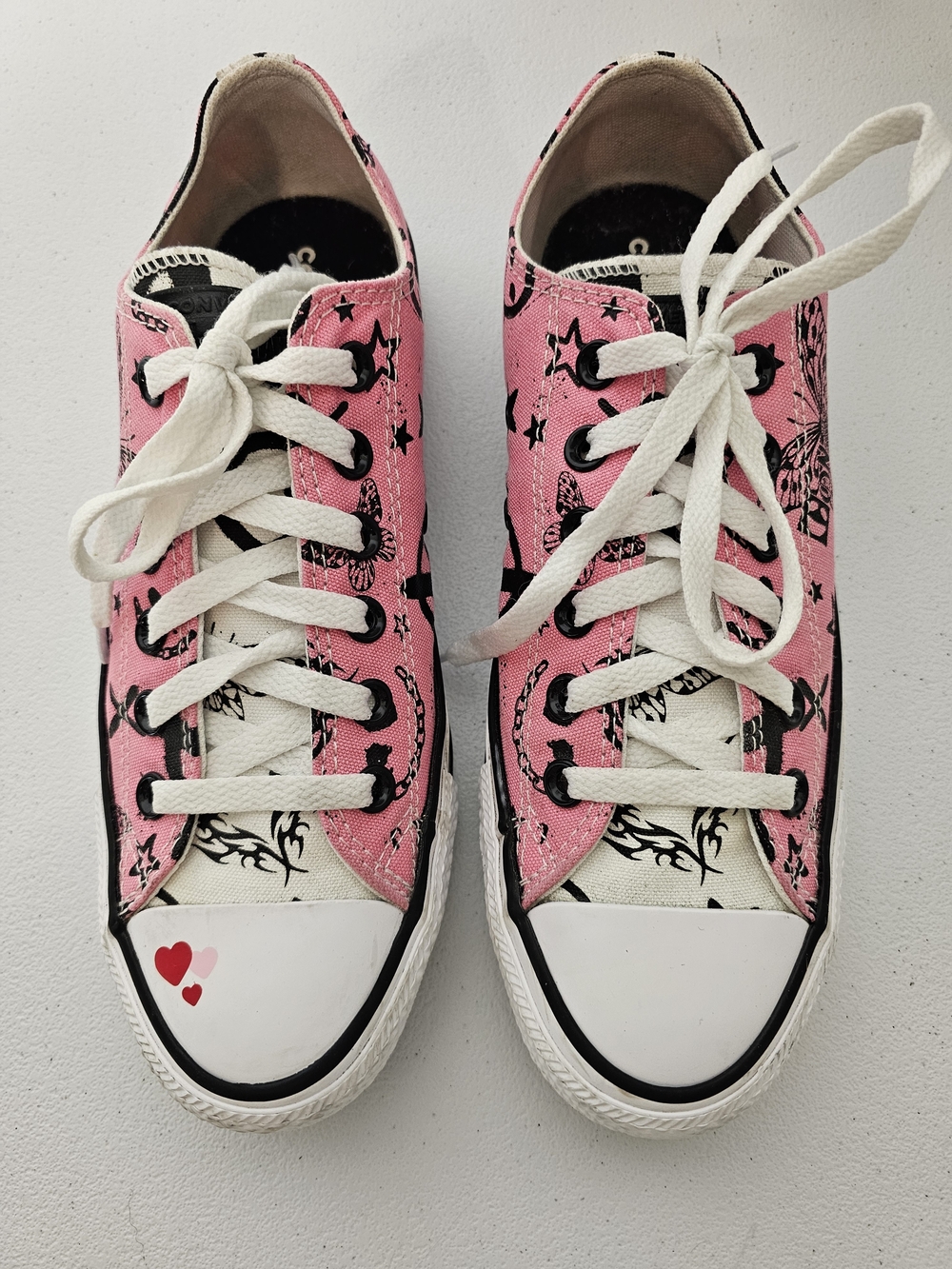 Converse Chuck Taylor All Star Low Top Lace-Up Canvas Graphic Print Pink
